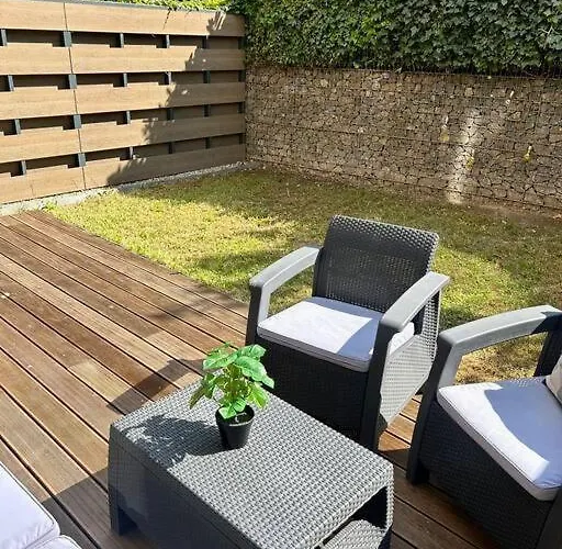 Garden Appt - 40m2 Terrace, Garrage Parking