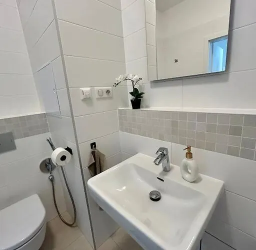 Appartement Garden Appt - 40m2 Terrace, Garrage Parking